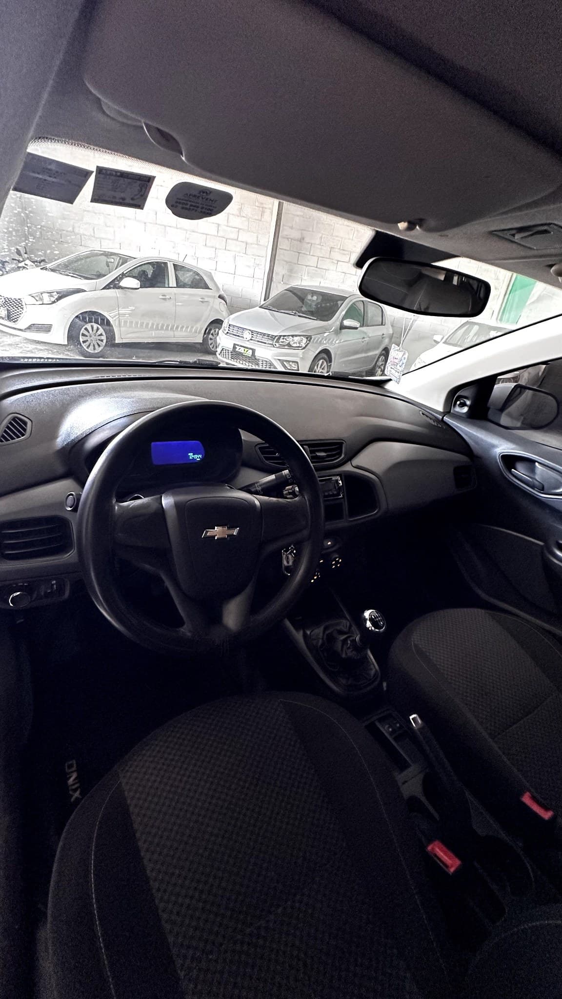 Chevrolet Onix - Foto 1
